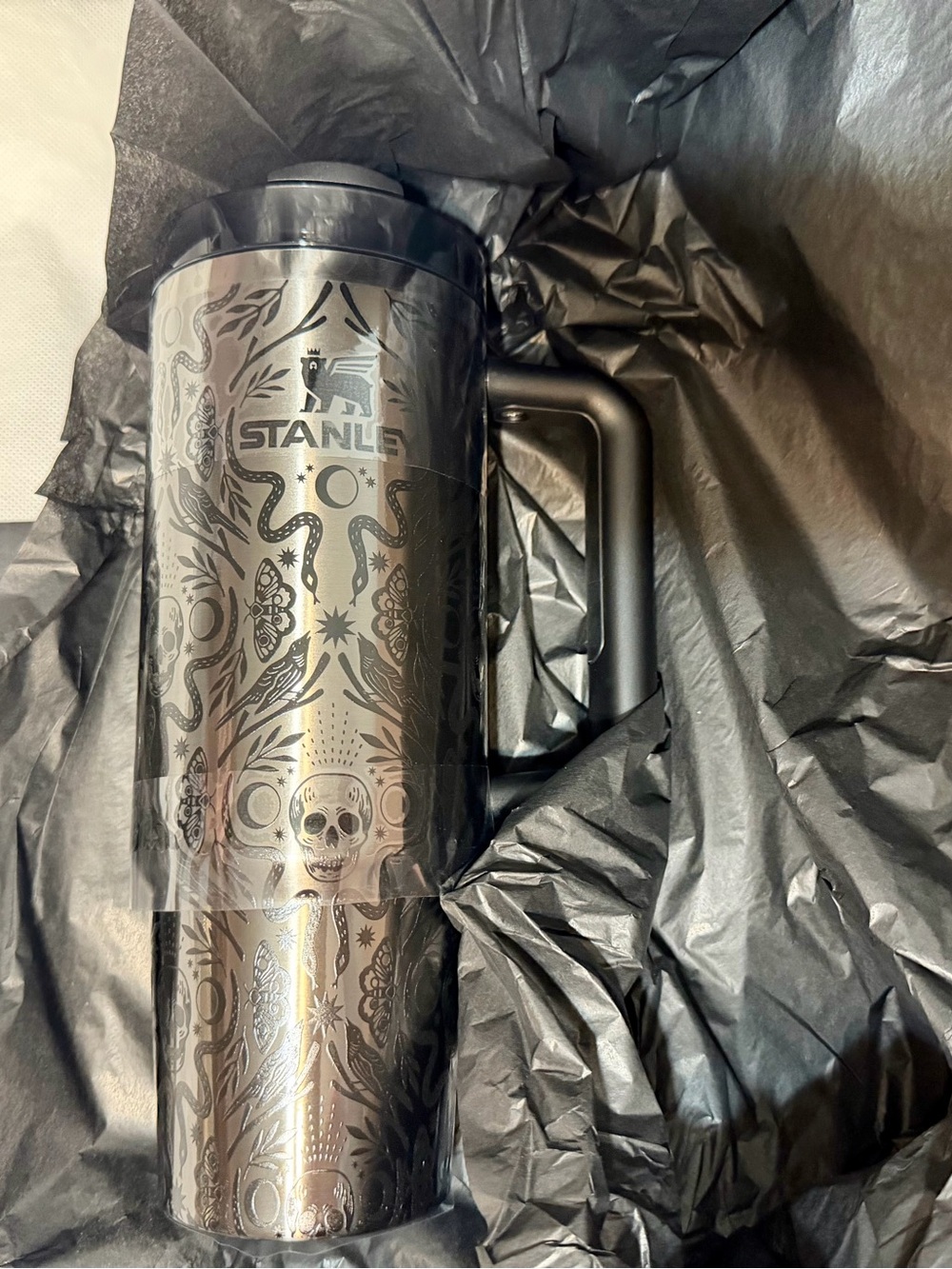 Stanley 30oz Quencher FlowState Tumbler Deadly Damask Brand New Just Now Unboxed